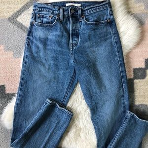 Levis Wedgie Icon Jean